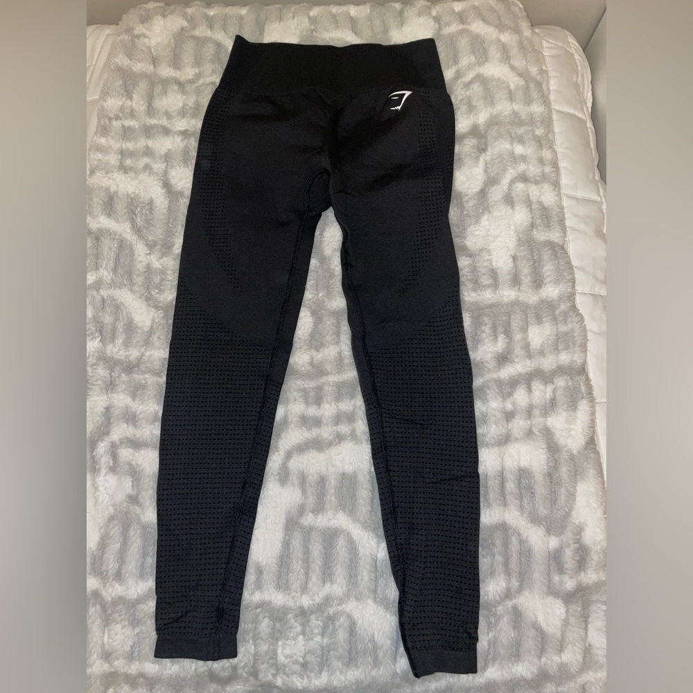 Women's gymshark leggings size medium